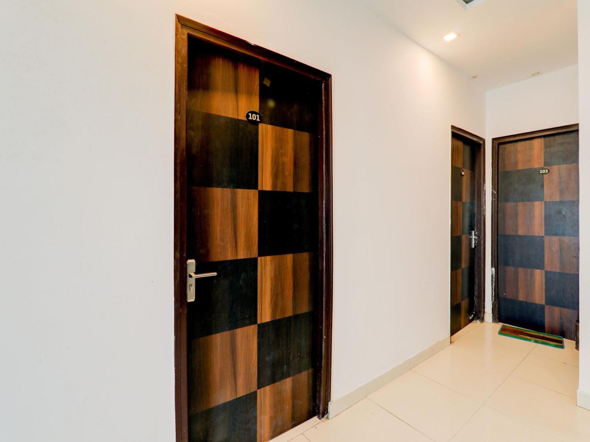 Super Collection O Kiara Guest House Lucknow Exterior photo