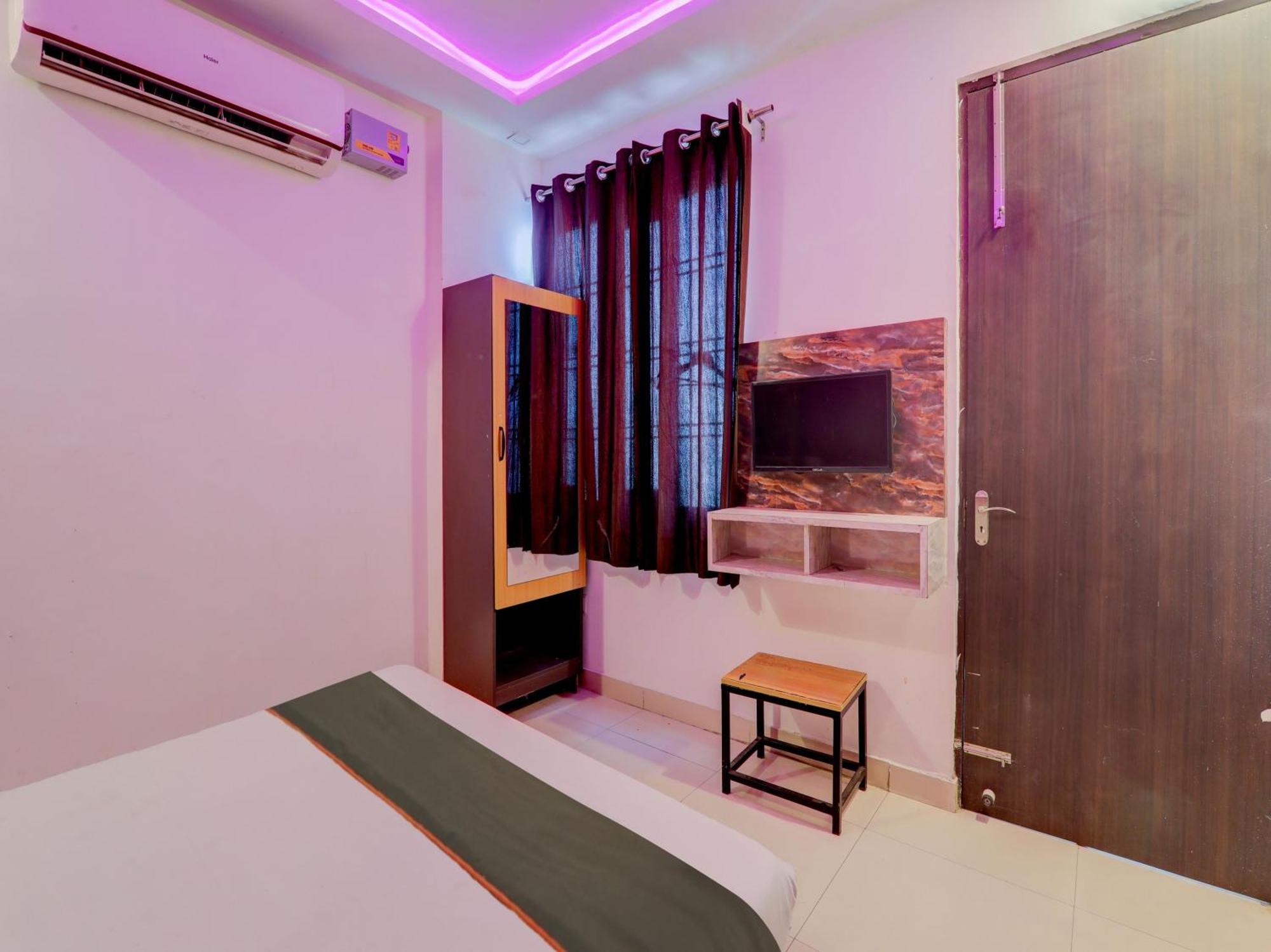 Super Collection O Kiara Guest House Lucknow Exterior photo