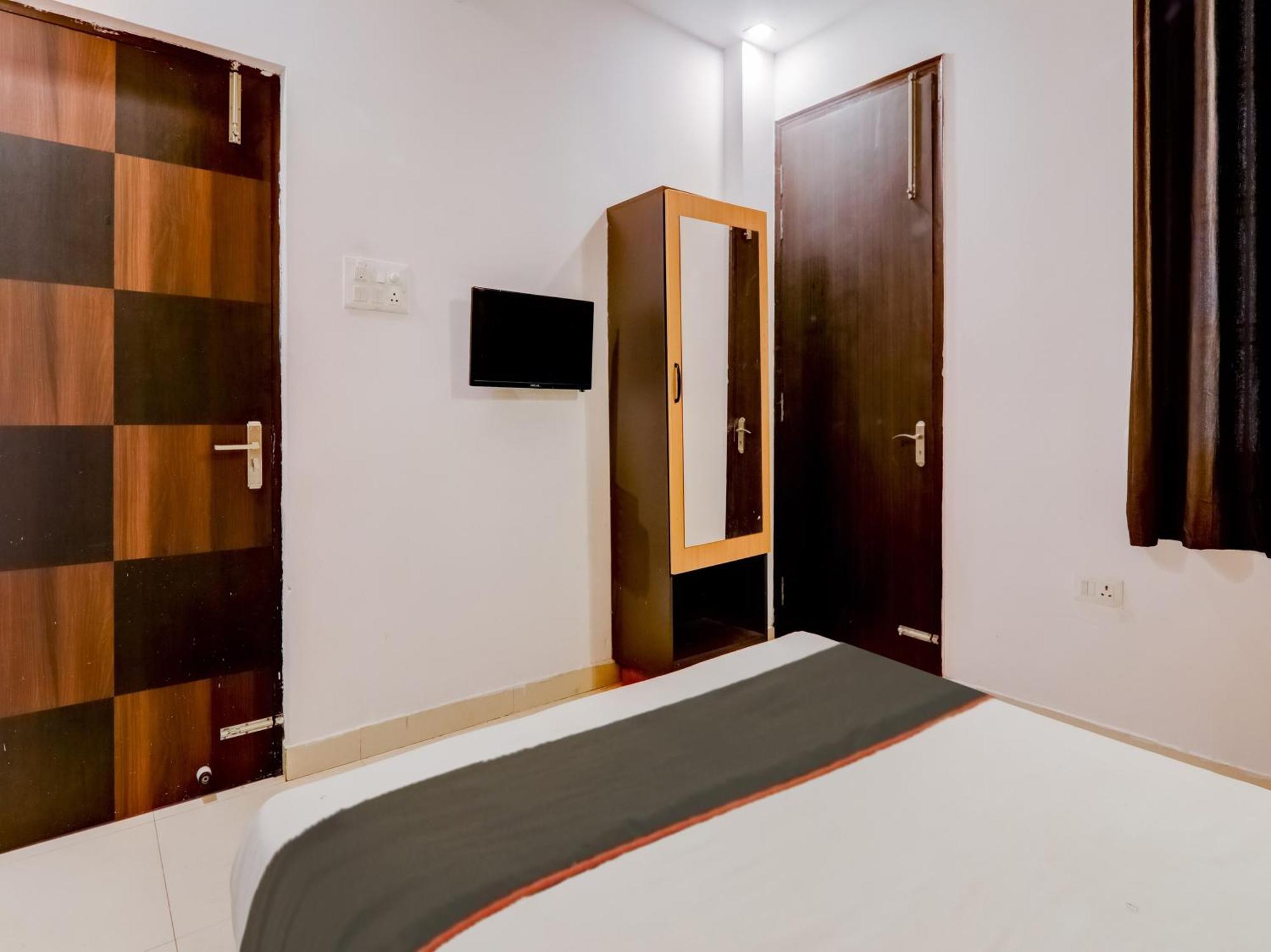 Super Collection O Kiara Guest House Lucknow Exterior photo