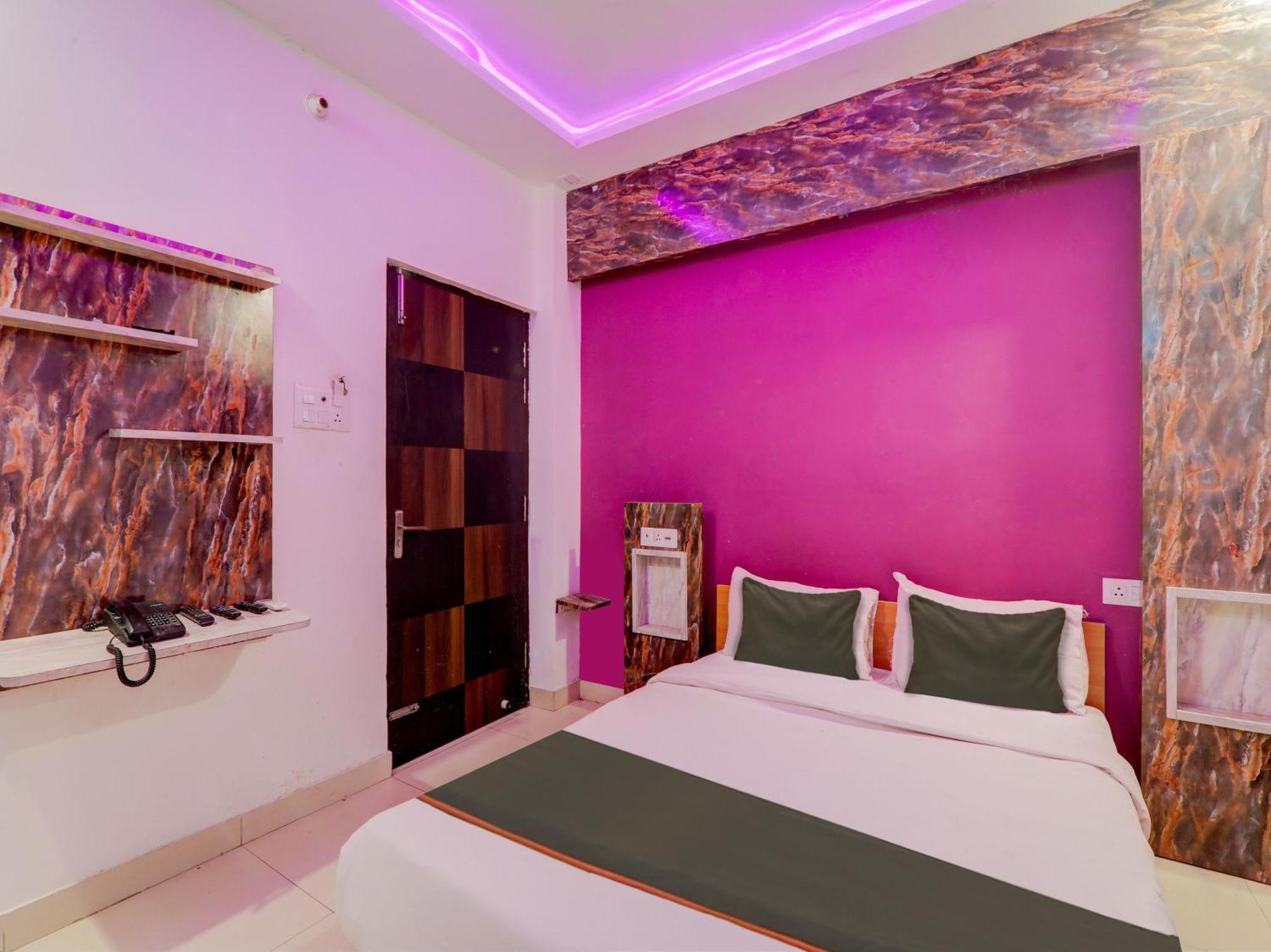 Super Collection O Kiara Guest House Lucknow Exterior photo